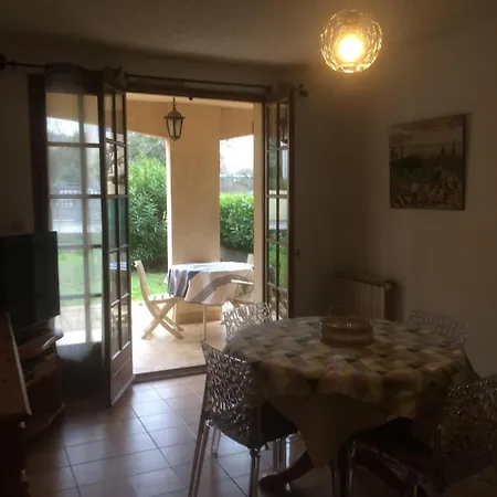 Coeur De Avec Jardin Privatif Apartment